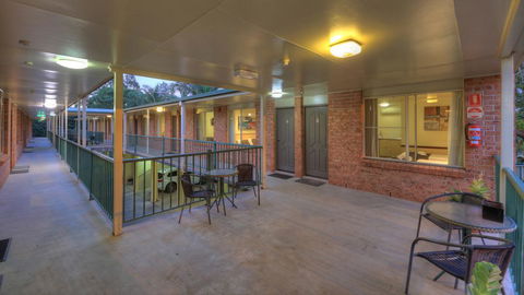 Bent Street Motor Inn - Tourism Brisbane 1