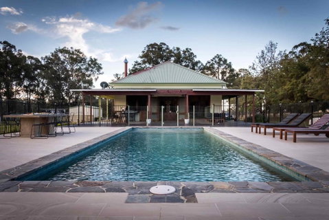 Bernstein Estate - Brisbane Tourism 2