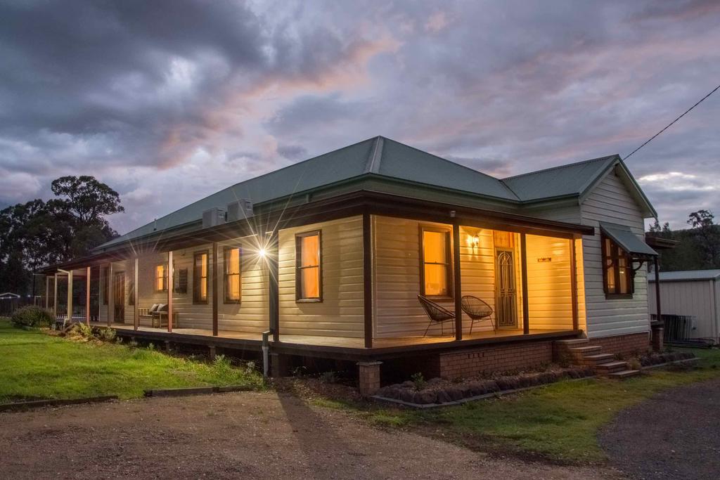 Bellbird NSW Tourism Brisbane