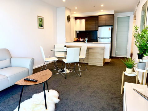 Best Located Brand New Apartment In Canberra CBD - Tourism Brisbane 0