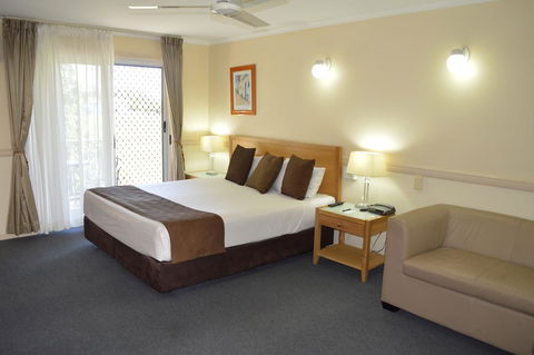 Best Western Ambassador Motor Lodge - Tourism Brisbane 3
