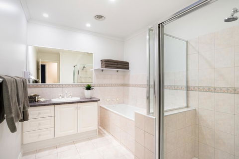 Best Western Fawkner Suites & Serviced Apartments - Tourism Brisbane 3