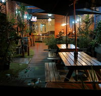 Bev and Mick's International Backpackers at Mcmahon's - Tourism Brisbane