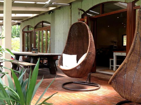 Big Love - Byron Bay Hinterland - Tourism Brisbane 0