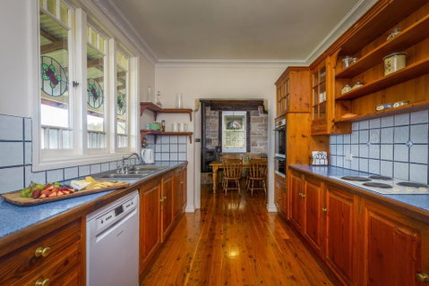 Bimbadeen Mountain Retreat - Brisbane Tourism 3