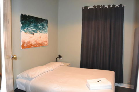 Black Diamond Lodge - Tourism Brisbane 0