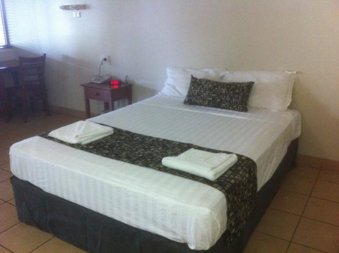 Black Nugget Hotel Motel - Tourism Brisbane 1