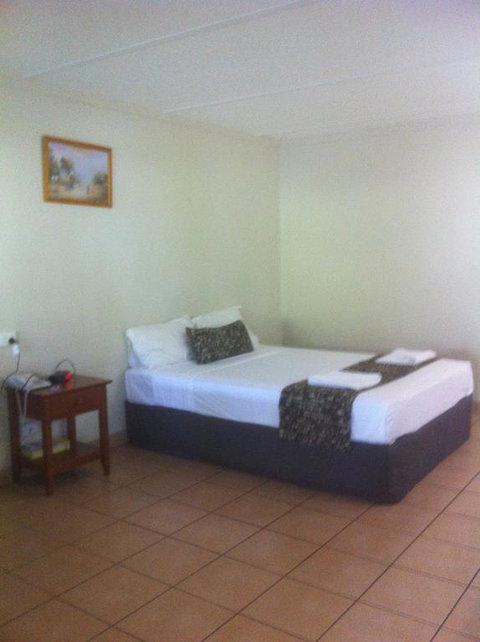 Black Nugget Hotel Motel - Tourism Brisbane 2