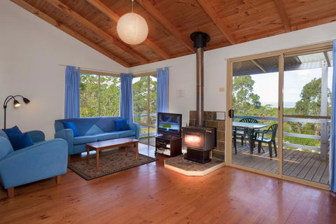 Bombina Cottages - Tourism Brisbane 0