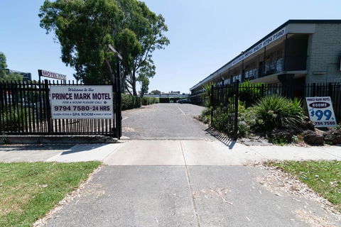 The Prince Mark Motel - Brisbane Tourism 3