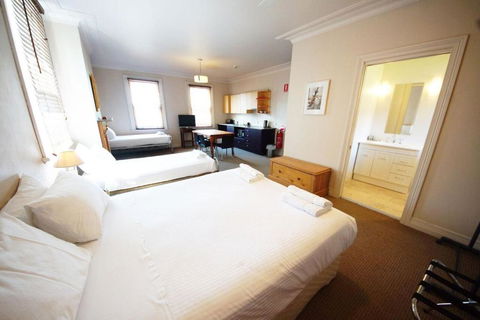 The Playhouse Hotel - Tourism Brisbane 1