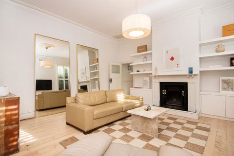 Timeless Gem In Malvern East - Tourism Brisbane 1