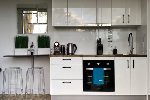 Tiny House In Belconnen 1BR Self Contained Wine - Brisbane Tourism 1