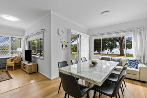 Waterfront Vista With Jetty Access Woy Woy - Tourism Brisbane 1