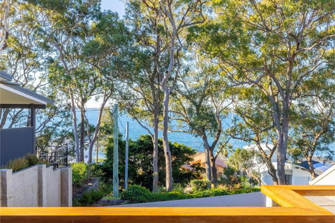 Wanda Waterview, 1-344 Wanda Ave - Water Views, Linen, Bed Making, Wi-Fi, Aircon - Tourism Brisbane 1