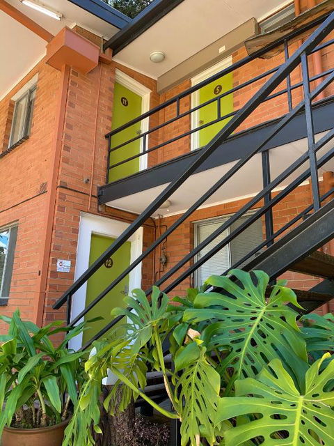 WARBURTON MOTEL - Where Mid-century Style Meets The Mountains - Brisbane 4u 1