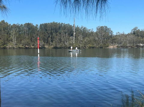Waterfront Paradise Summer Hideaway FREE BOAT FIshing Lover - Tourism Brisbane 0