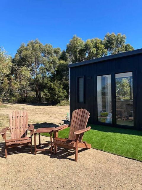 Waterfront Tiny Home In FarmStay - Tourism Brisbane 2