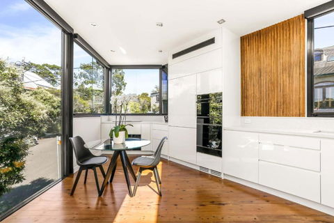 Woollahra House Beautiful 3 Bedroom Terrace - Tourism Brisbane 2
