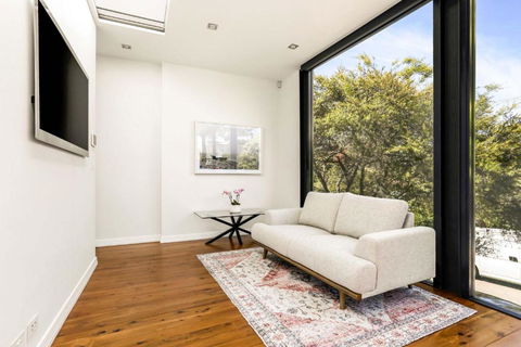 Woollahra House Beautiful 3 Bedroom Terrace - Tourism Brisbane 3