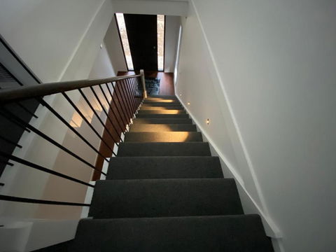 Whole House With 4QB - 44 Aspect - 30 Minutes From Melbourne International Airport - 2 Minutes To Westfield Shopping Center - Tourism Brisbane 2