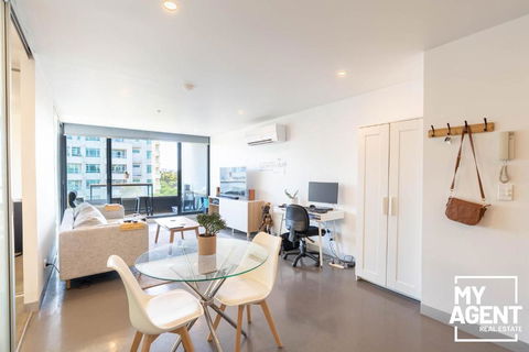 Wonderful Port Melbourne 2 Bedroom - Sleeps 4 - Tourism Brisbane 2