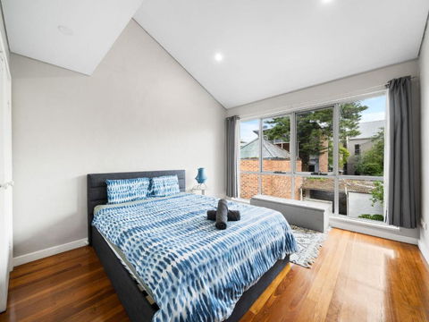 Well-Connected 4 BR House & Central Station- 12 Mins Walk - Tourism Brisbane 3