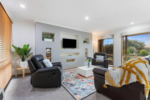 Woodgrove Penthouse - 36 Min Drive To MEL Airport - Tourism Brisbane 1