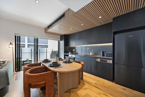 West End Apartment - Free Secure Car Park - Walk To Restaurants - Brisbane Convention Centre - Tourism Brisbane 0