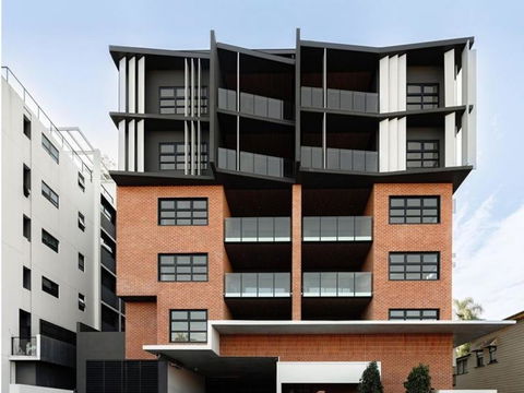 West End Apartment - Free Secure Car Park - Walk To Restaurants - Brisbane Convention Centre - Tourism Brisbane 2