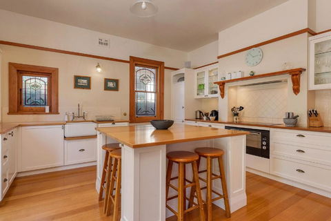 Wellington Views Fantastic City Location - Tourism Brisbane 0