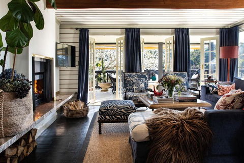 Wentworth House Lavishly Appointed In The Heart Of Daylesford - Tourism Brisbane 0