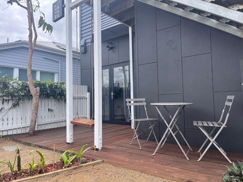 WEST HUB. Private Infrared Sauna Near City & Much More! New Purpose Built Loft Style! - Tourism Brisbane 3