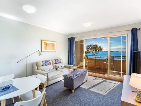 Whitesands, Unit 113/41-45 Shoal Bay Road - Tourism Brisbane 1