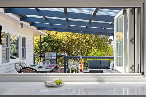 Winton - Sorrento Seaside Living - Tourism Brisbane 0