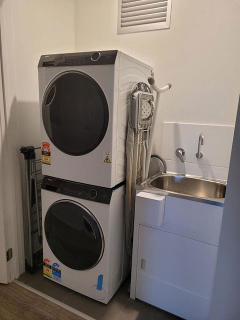 Wollert Ground Floor Apartment- Close To Amenities-Wifi-New Washer & Dryer - Tourism Brisbane 2
