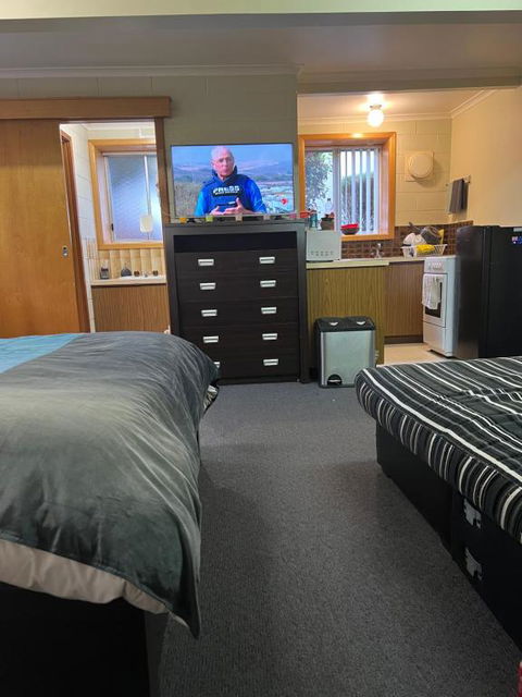 Wombats Den A Warm And Cosy Semi Underground Retreat - Tourism Brisbane 1