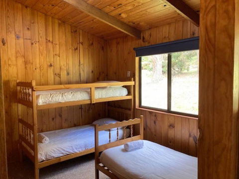 Woodbine Park Eco Cabin 12 - Tourism Brisbane 2