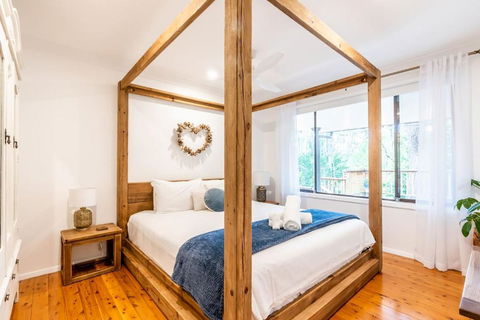 Woodlands Seaside - An Avoca Beach Retreat With Separate Studio - Tourism Brisbane 3