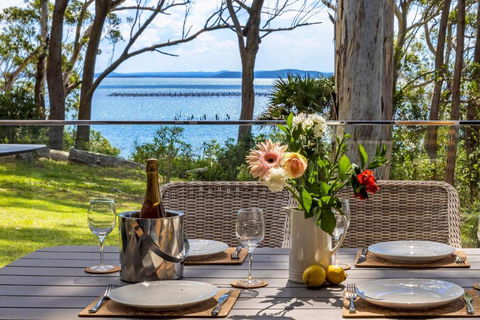 Woodlands Sunsets Soldiers Point - Whole Property - Tourism Brisbane 0