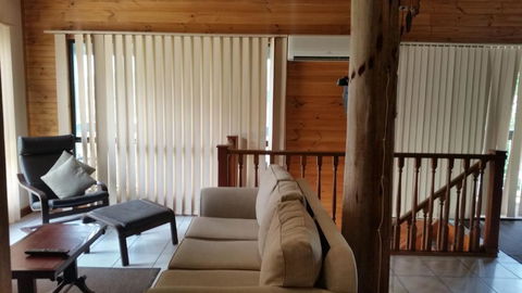 Woodstock 3 Francis St Port Elliot - No Linen Included - Tourism Brisbane 2