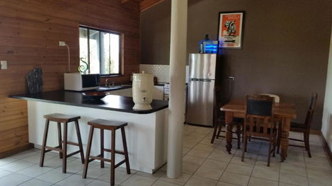 Woodstock 3 Francis St Port Elliot - No Linen Included - Tourism Brisbane 3