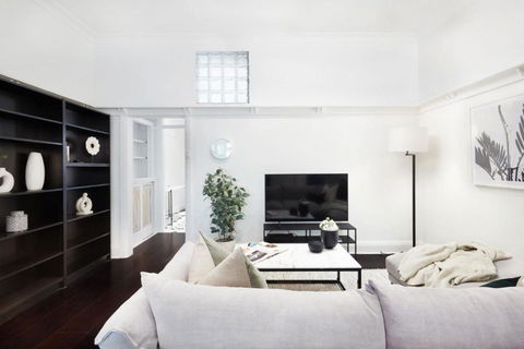 Woollahra Contemporary - Tourism Brisbane 2