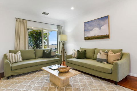 Wren Hill Dreamy Home With Spectacular Views - Tourism Brisbane 1
