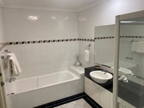 Xanadu Resort - Brisbane Tourism 2