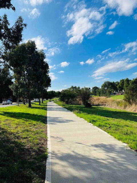 Yay! Enjoy An Entire House - Quiet, Spacious And Beautiful Stay In Melbourne - Tourism Brisbane 3