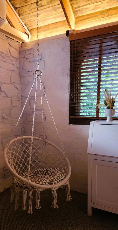 Daylesford - FROG HOLLOW ESTATE - One Bedroom Retreat Villa - Book For 3 Nights Pay For 2 - Contact Us For More Details - Tourism Brisbane 1