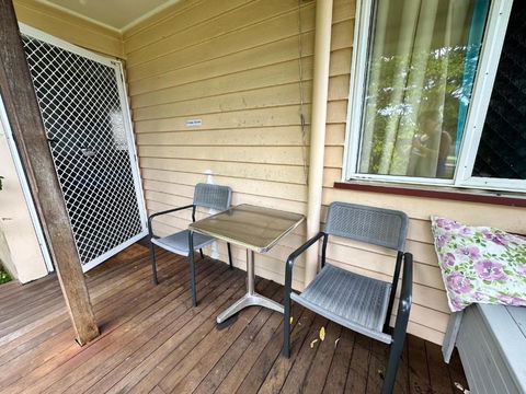 Zen Escape Guest House- Hidden Little Gem, Funky Corner, Boutique Granny Flat - Tourism Brisbane 2
