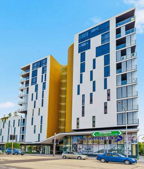 Whole 2 Bedroom Apartment, 2 Br, 1 Living, 3 Double Beds, 1-6 People - Tourism Brisbane 1