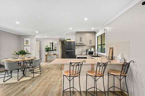 Yankavilla - Yankalilla - C21 SouthCoast Holidays - Tourism Brisbane 1
